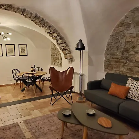 Holiday home Casa Canadesi Costarainera