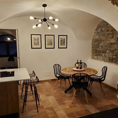 Casa Canadesi Costarainera