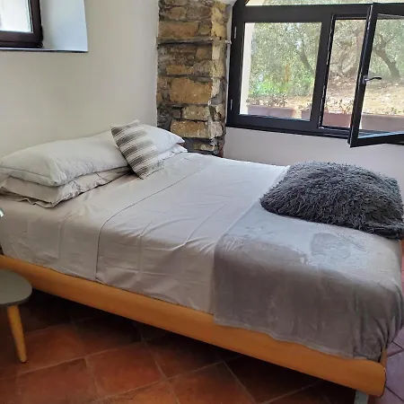 Casa Canadesi Costarainera